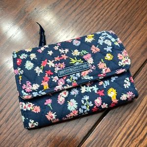 Vera Bradley wallet